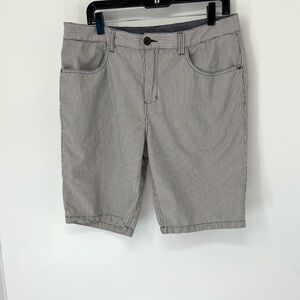 Horny Toad Men's seersucker Shorts size 34